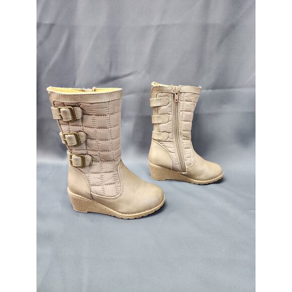 Rachael Shoes Girls Toddler Tan Wedge Quilted Boots Zipper Size 8M - Picture 2 of 9